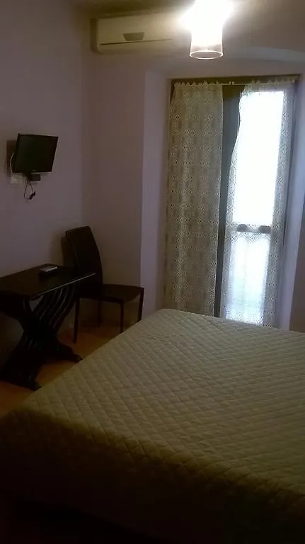 Bed & Breakfast Affittacamere Morfeo La Spezia